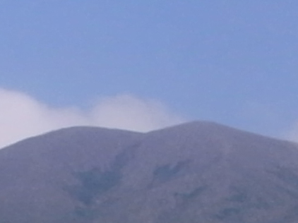 GRD2で撮った「雄山」の山頂を切り出し