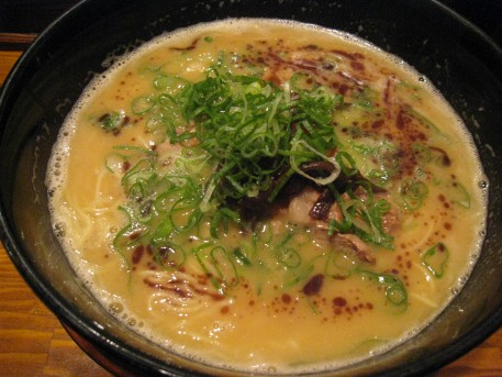 天下ご麺　黒トロ淡海麺
