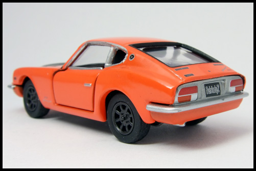 TOMICA_LIMITED_NISSAN_FAIRLADY_Z_432_051_2.jpg