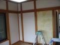 埼玉県所沢市　中古一戸建て　和室　壁紙クロス張替え　作業中